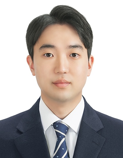 직원